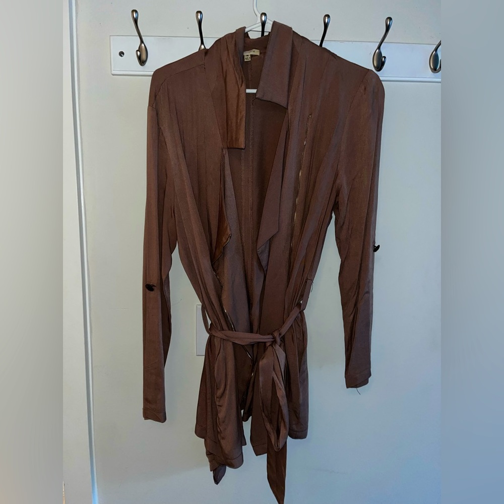 Mauve zip up light weight jacket